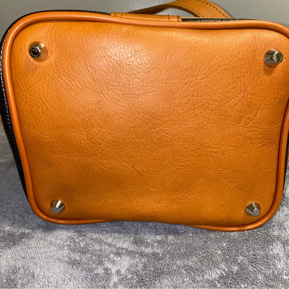 Valentina Black Tan Genuine Leather Made In Italy Sling Backpack - Picture 14 of 14